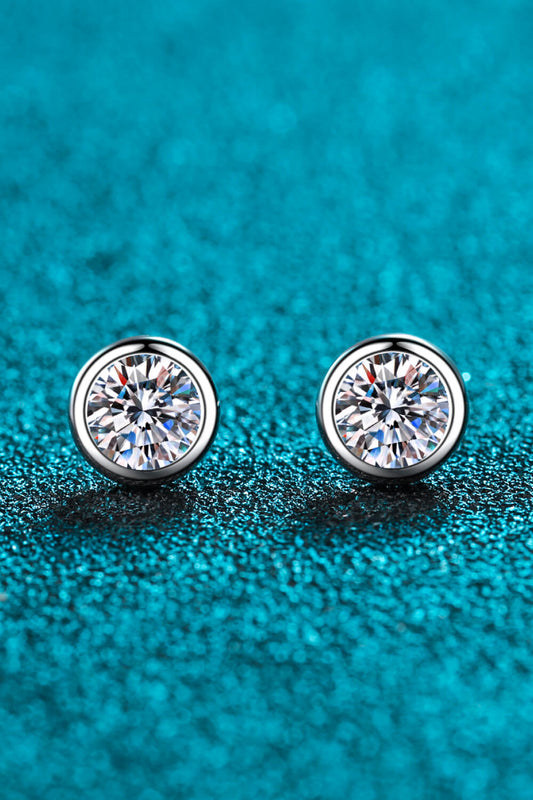 Flawless Moissanite Round-Shaped Stud Earrings