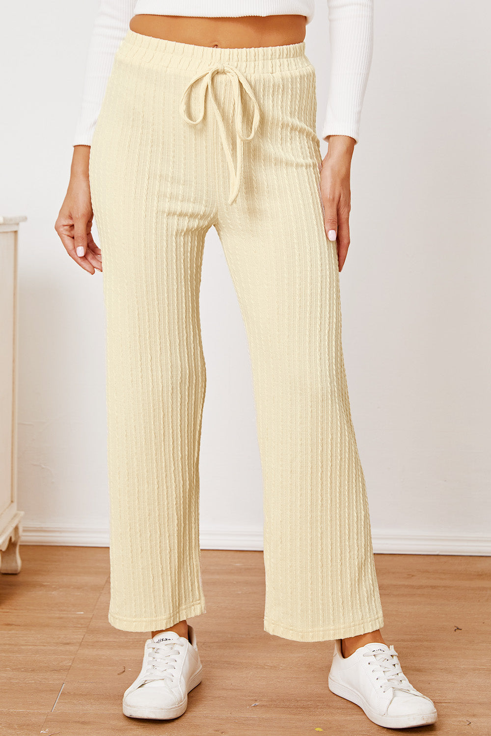 Textured Elastic Waist Straight Pants